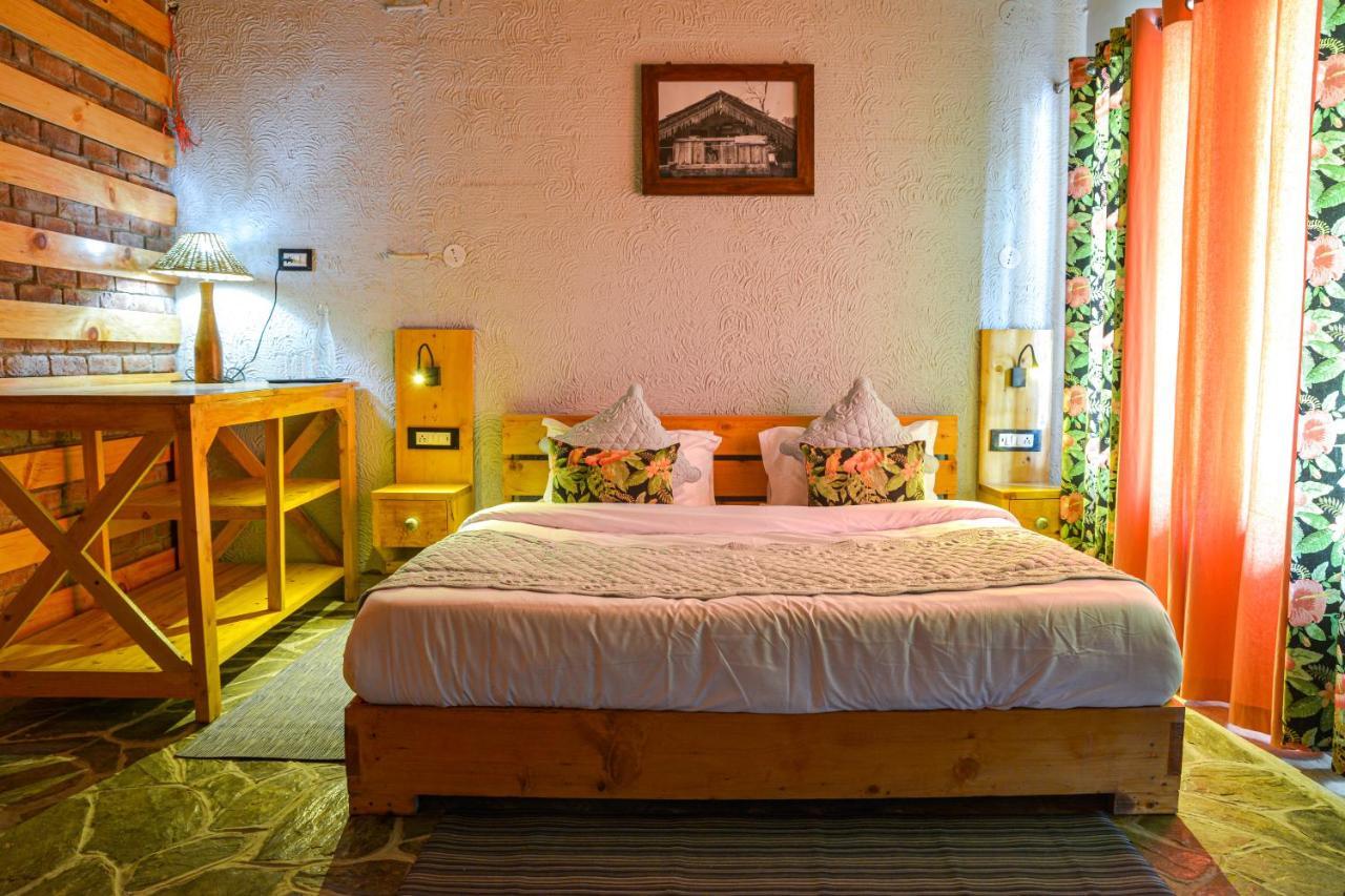 צ'קרטה Tiger Fall Eco Resort מראה חיצוני תמונה