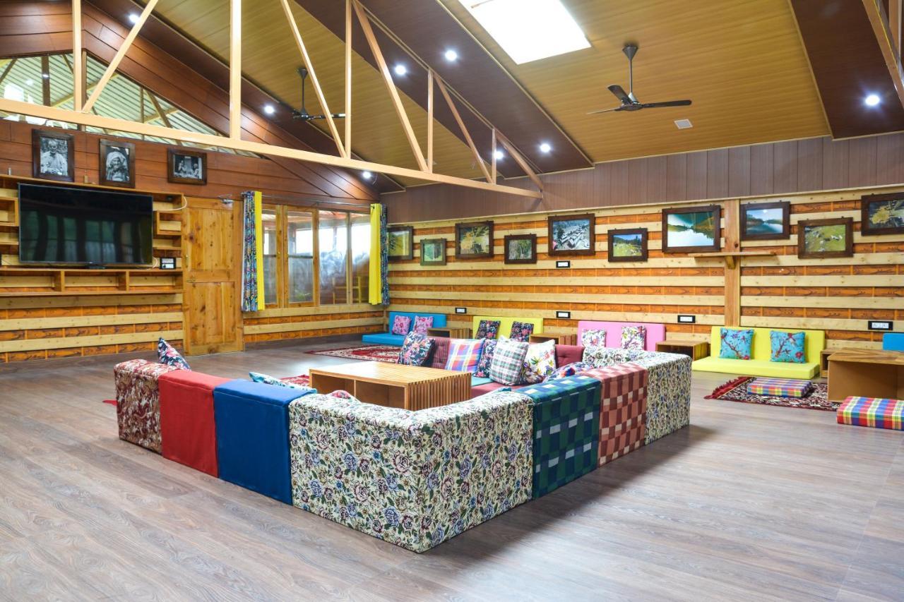 צ'קרטה Tiger Fall Eco Resort מראה חיצוני תמונה