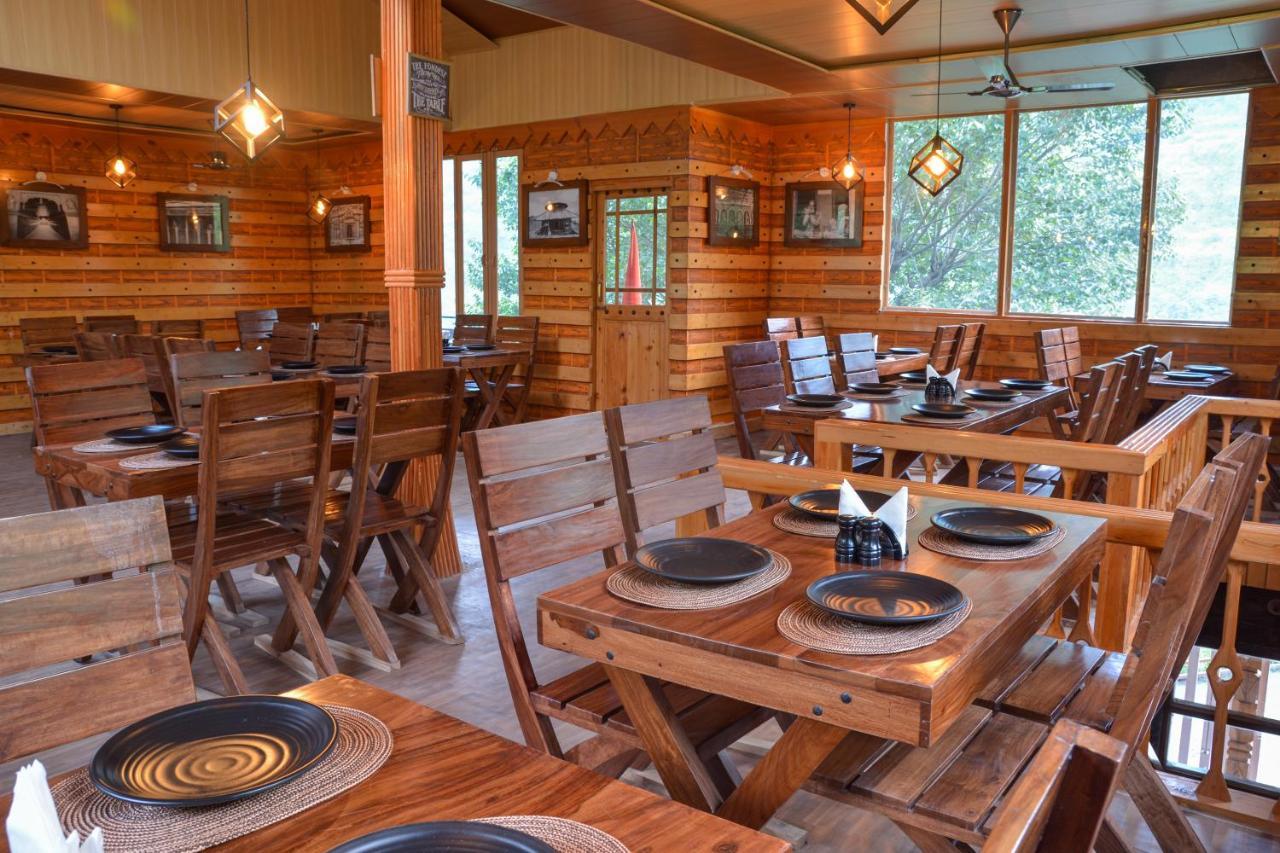 צ'קרטה Tiger Fall Eco Resort מראה חיצוני תמונה
