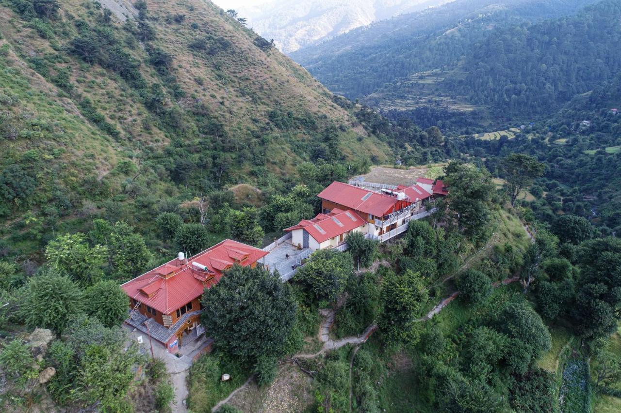 צ'קרטה Tiger Fall Eco Resort מראה חיצוני תמונה